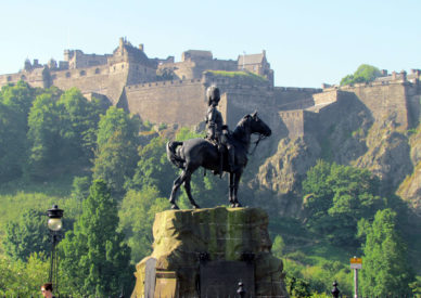 015 il castello di Edimburgo